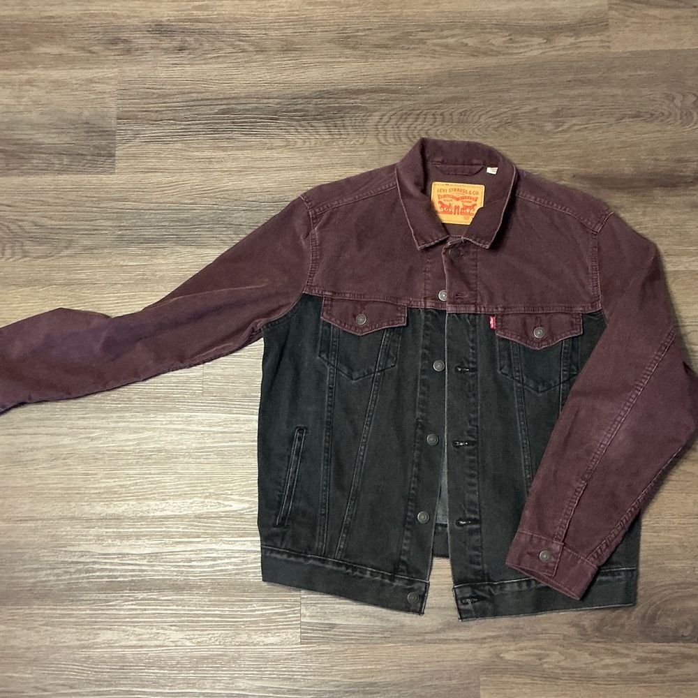 Levi's Men's Two-Tone Denim Jacket in Burgundy and Black